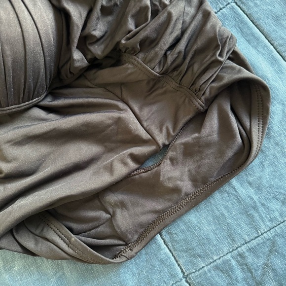 La Blanca Island Goddess One-Piece Swimsuit - size 6 - Picture 9 of 9